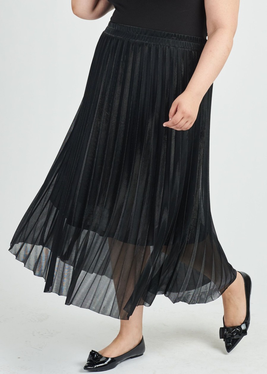 Curvy Daniel Rainn | Carolyn Pleated Maxi Skirt (Plus Size) Black