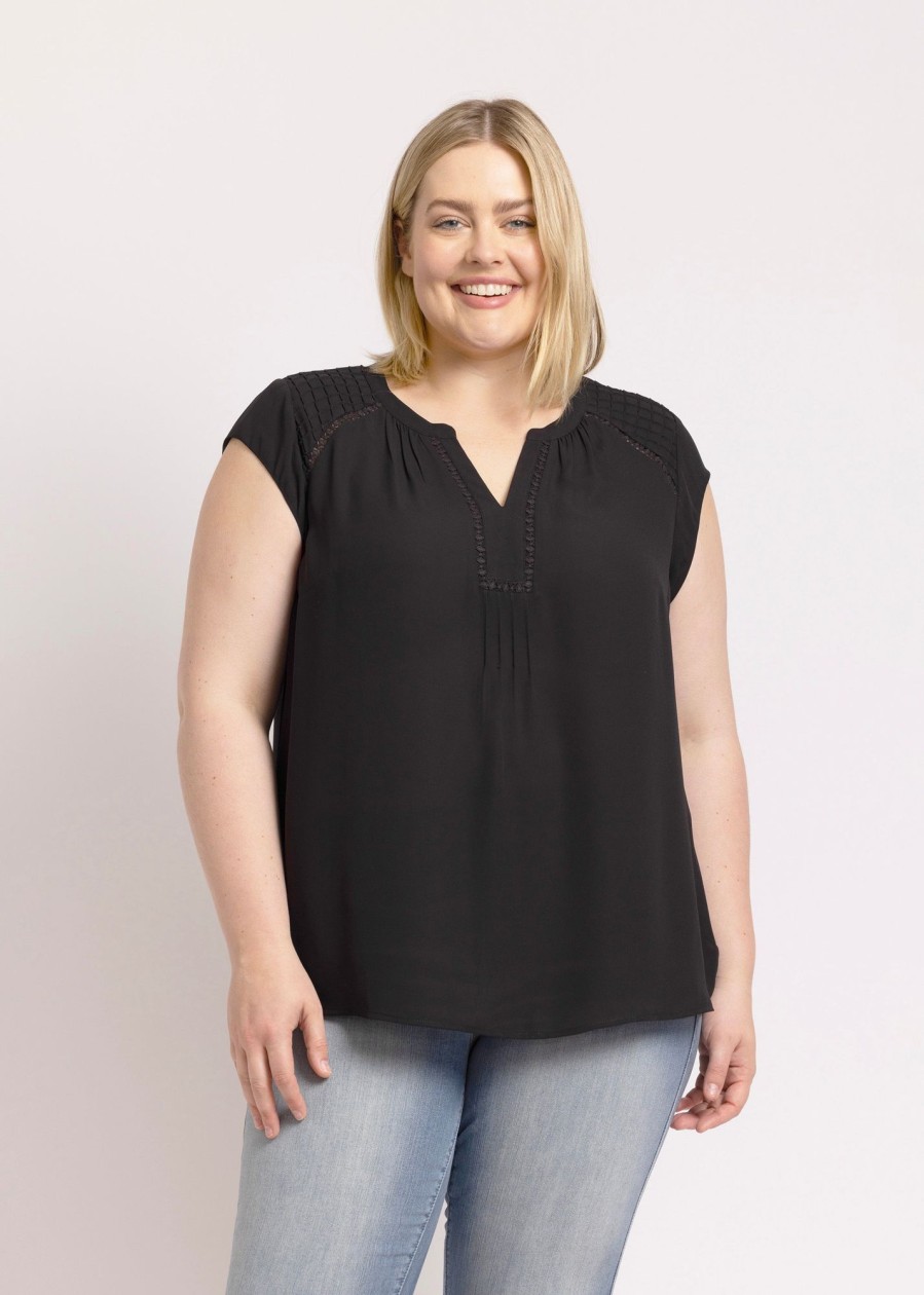 Curvy Daniel Rainn | Adalee Cap Sleeve Top With Lace (Plus Size)