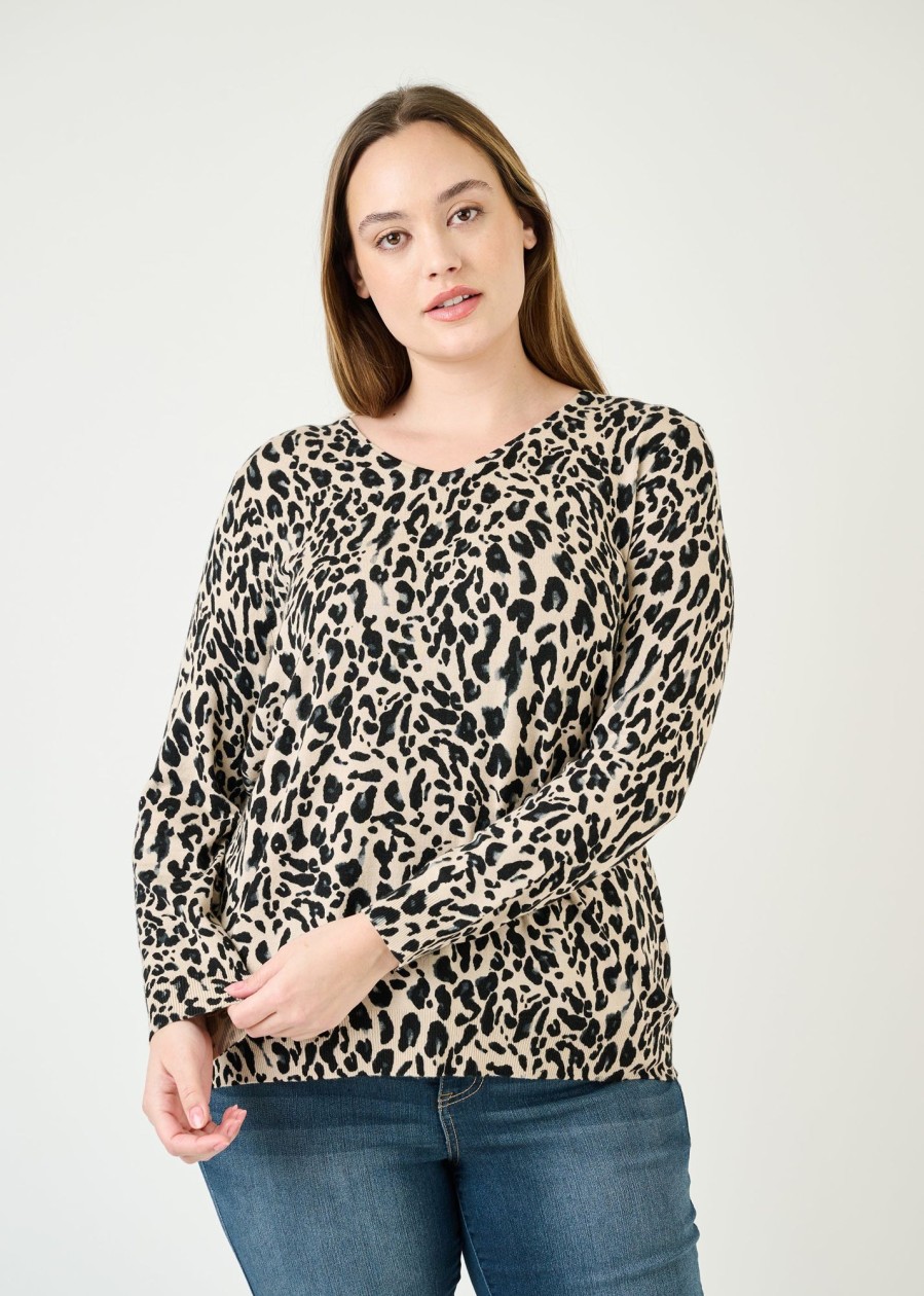 Curvy Daniel Rainn | Gracie Animal Print Sweater (Plus Size) H103 Latte